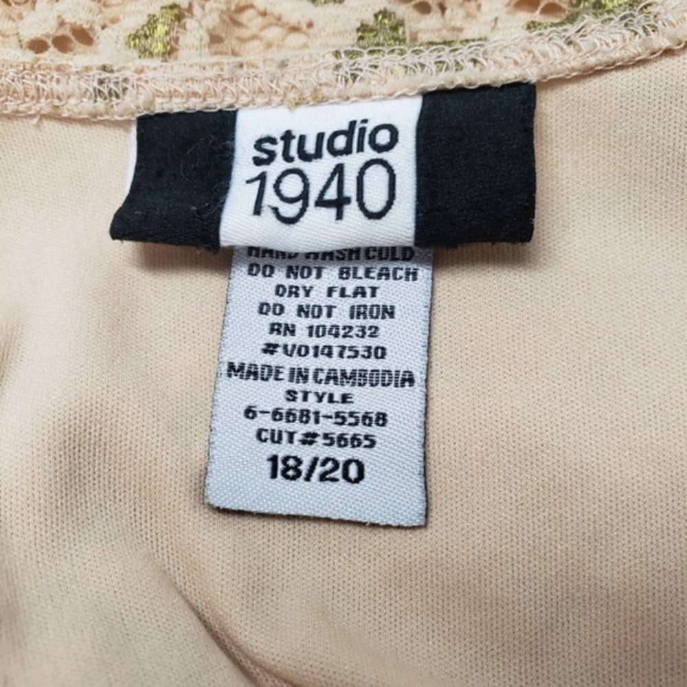 Vintage Studio 1940 Lace Tank Top Womens Beige V-Neck Sleeveless Grunge Romantic - Picture 2 of 14
